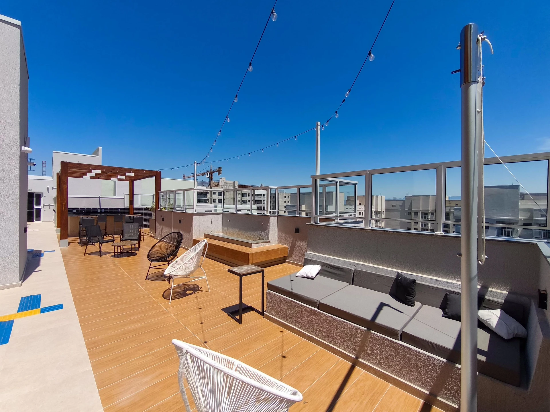 Apartamento mobiliado de 2 quartos em condomínio com sauna — photo 43