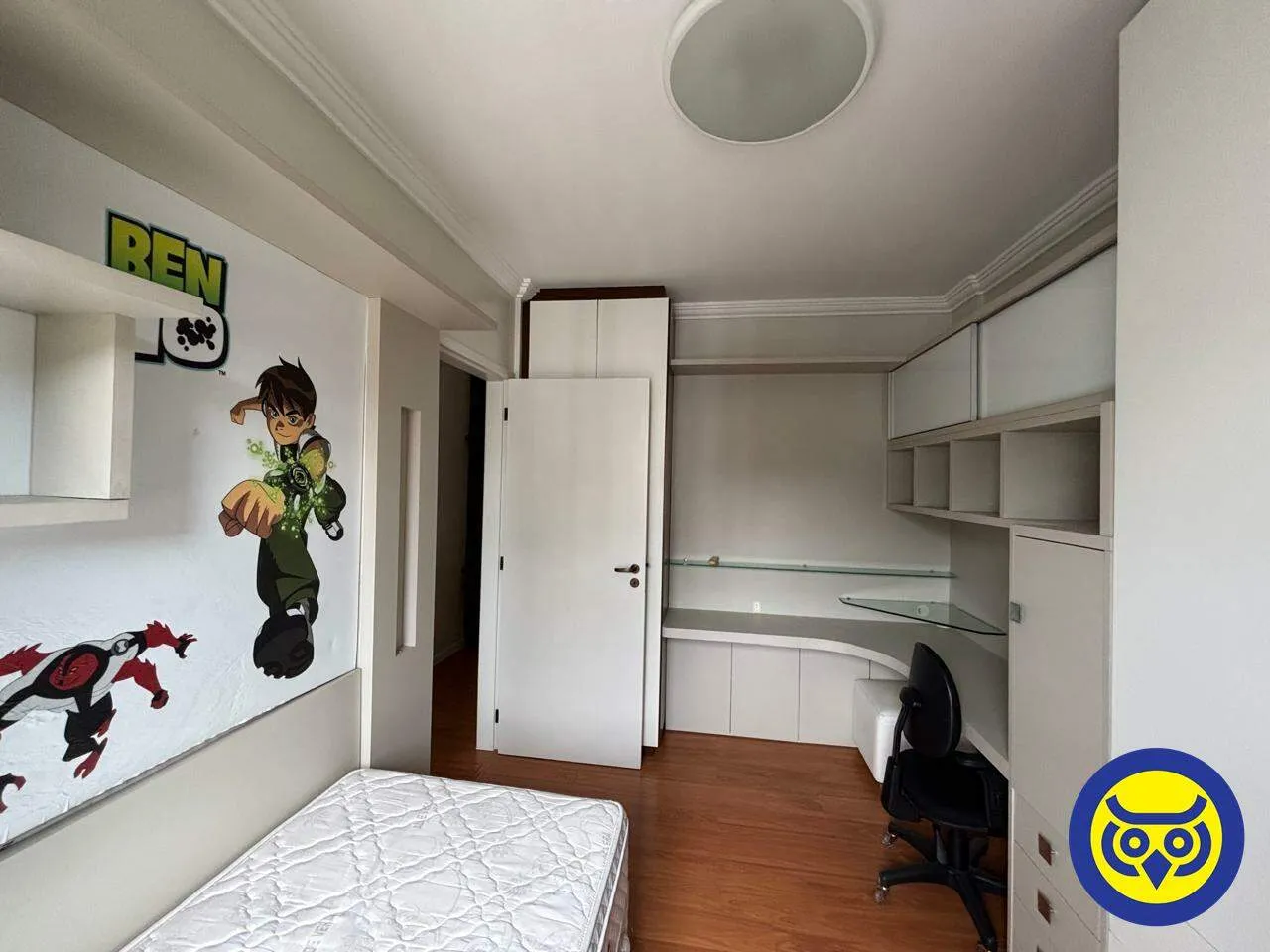 2-bedroom apartment with a home office — photo 25
