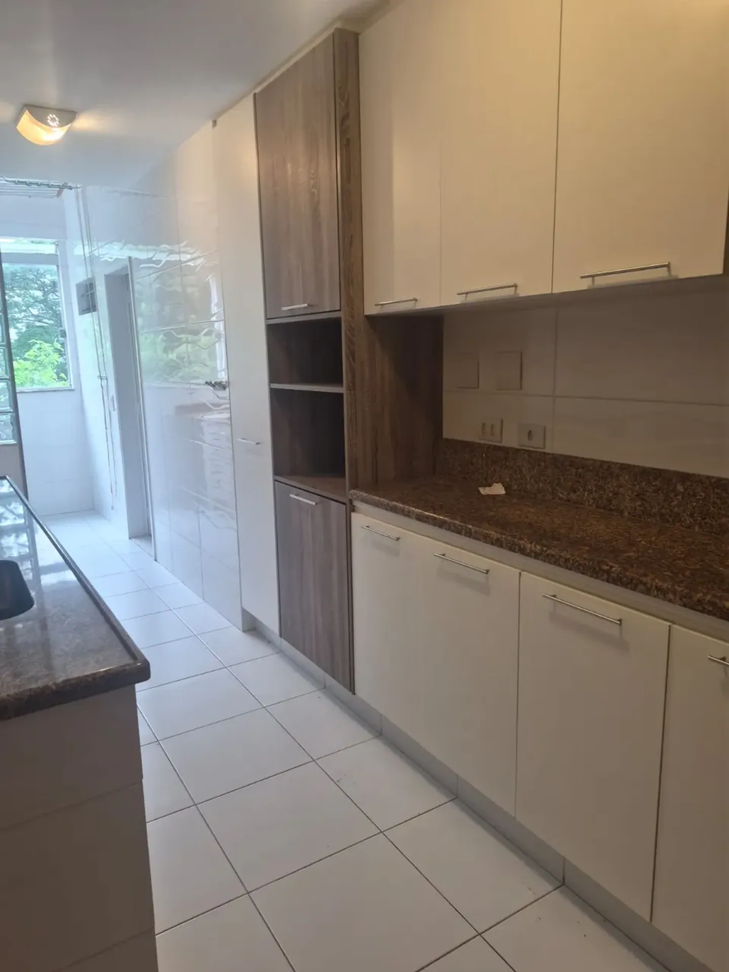Apartamento, 138 m², com vista para a água