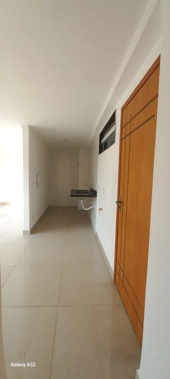 Unfurnished 2-bedroom apartment with 2 bathrooms — photo 11