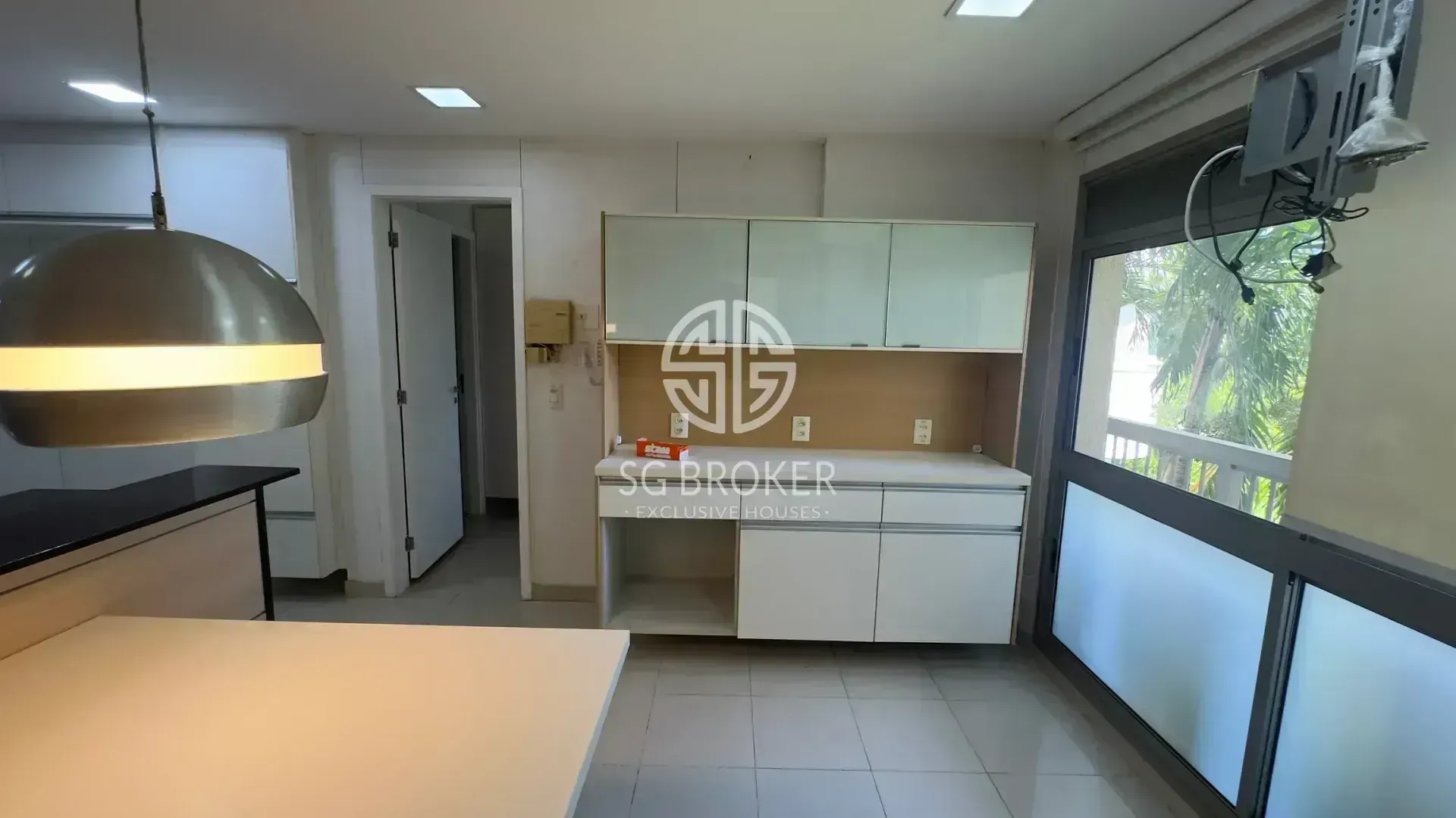 Apartamento com cozinha integrada e 4 dormitórios — photo 18