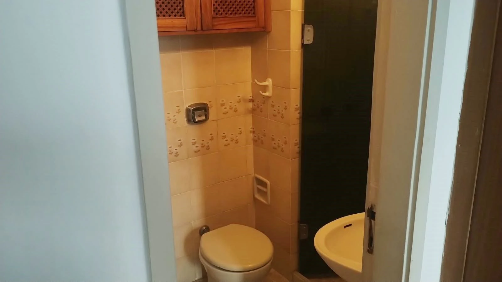 Apartment, 60 m², with a glass-enclosed balcony — photo 6