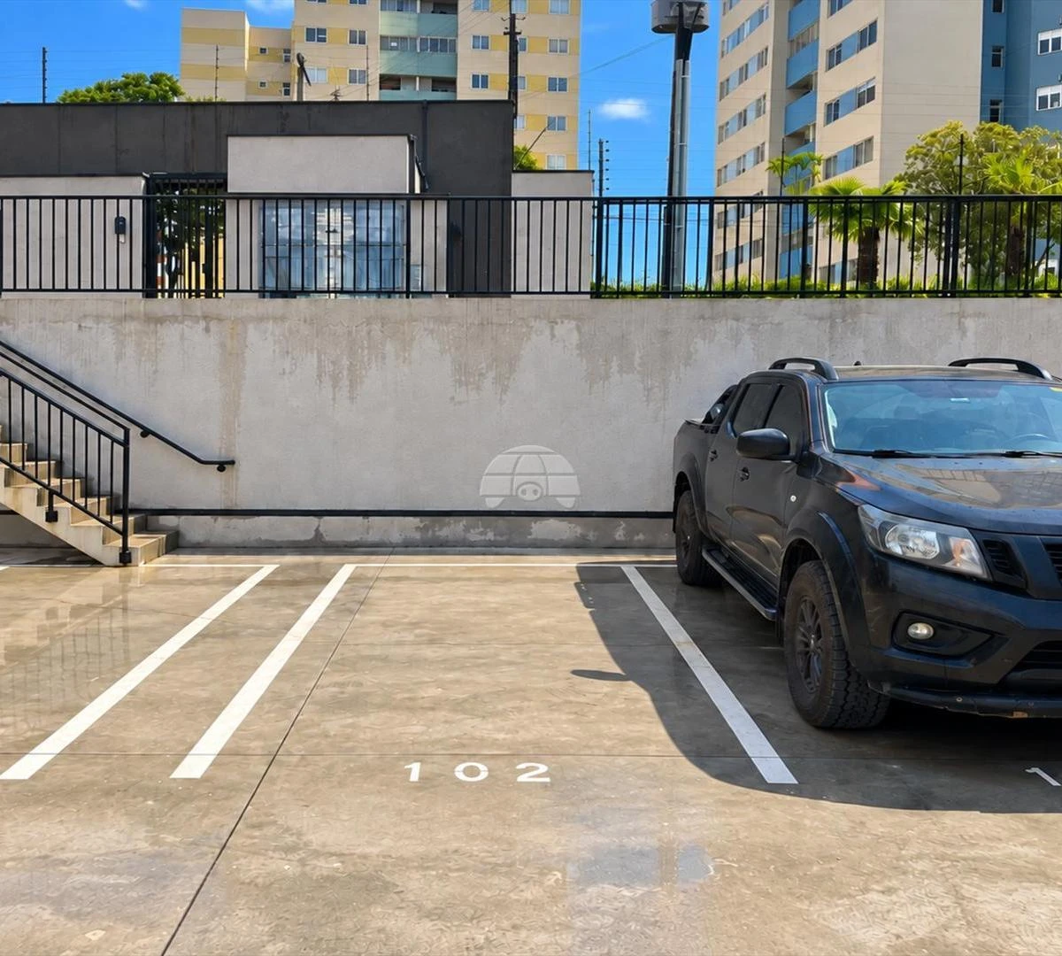 Departamento de 2 dormitorios con ventanales de piso a techo — photo 17