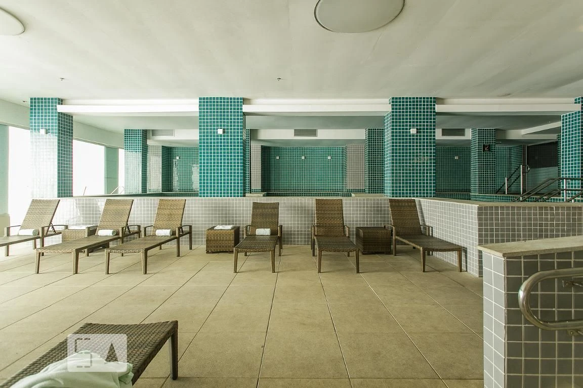 Furnished 2-bedroom apartment with a balcony — photo 12