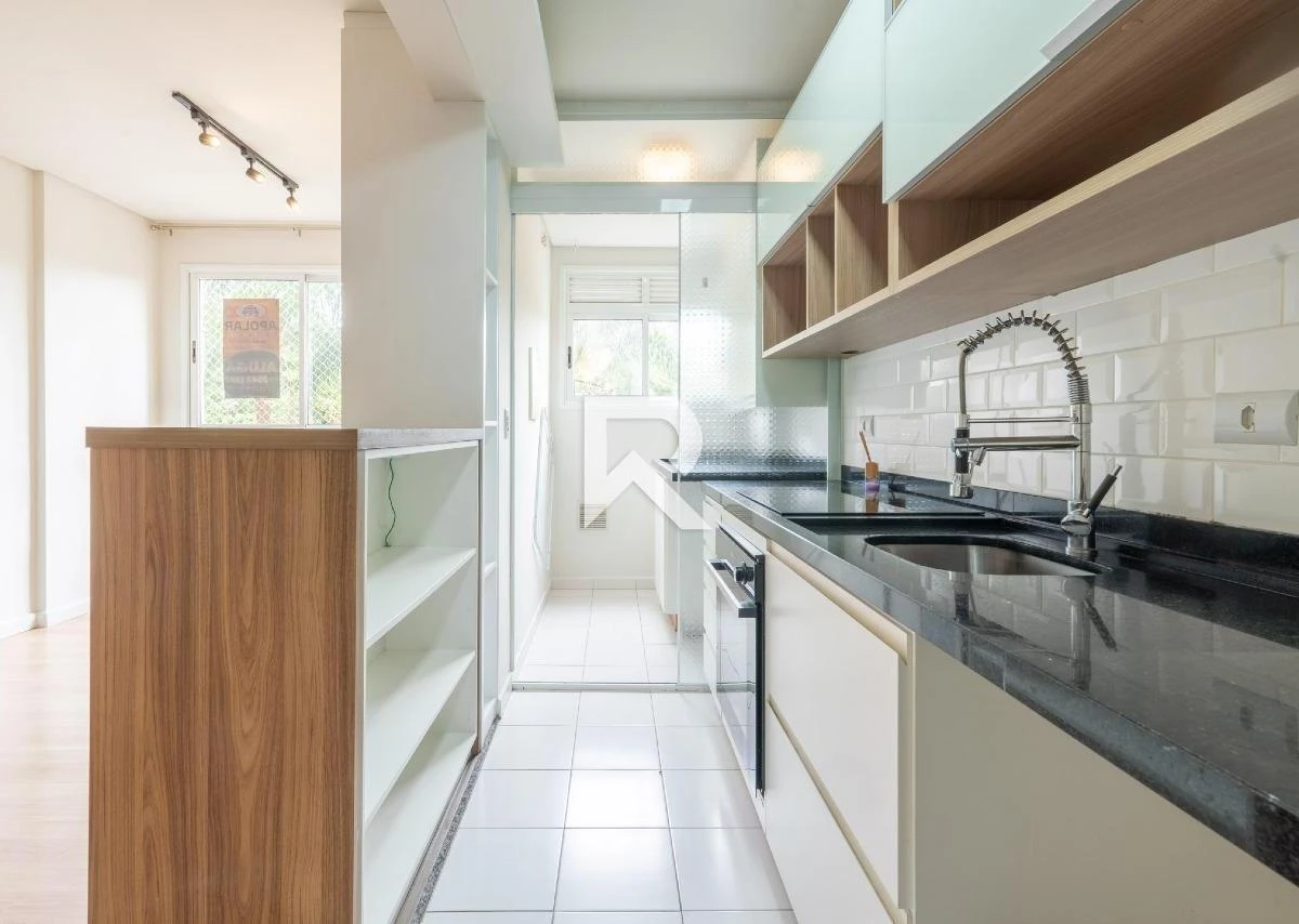 Wood or laminate floors in a 2-bedroom apartment, 66 m² — photo 2