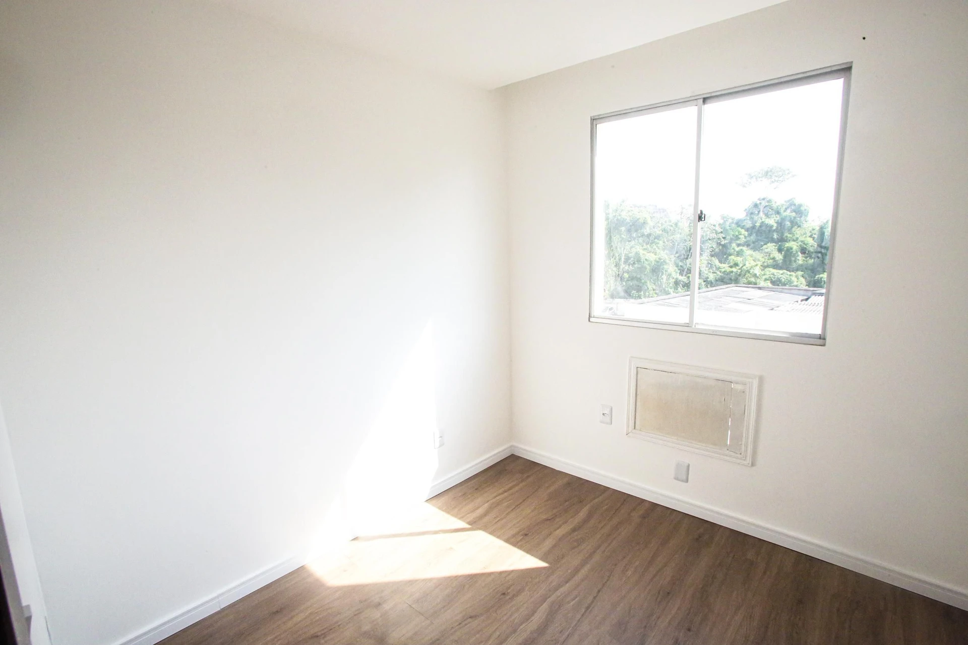 Apartamento de 3 quartos em condomínio com piscina — photo 22