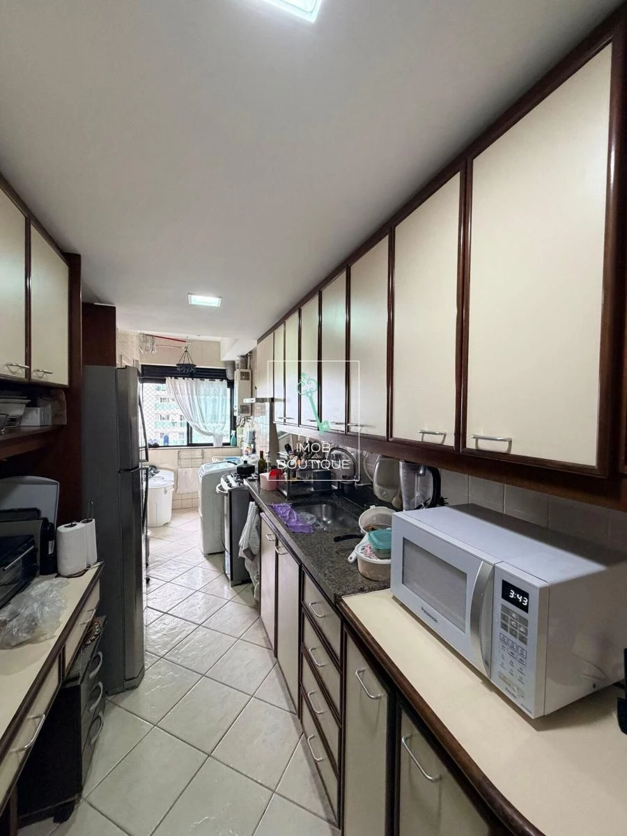 Apartment with enclosed balcony, 3 bedrooms and 2 parking — photo 32