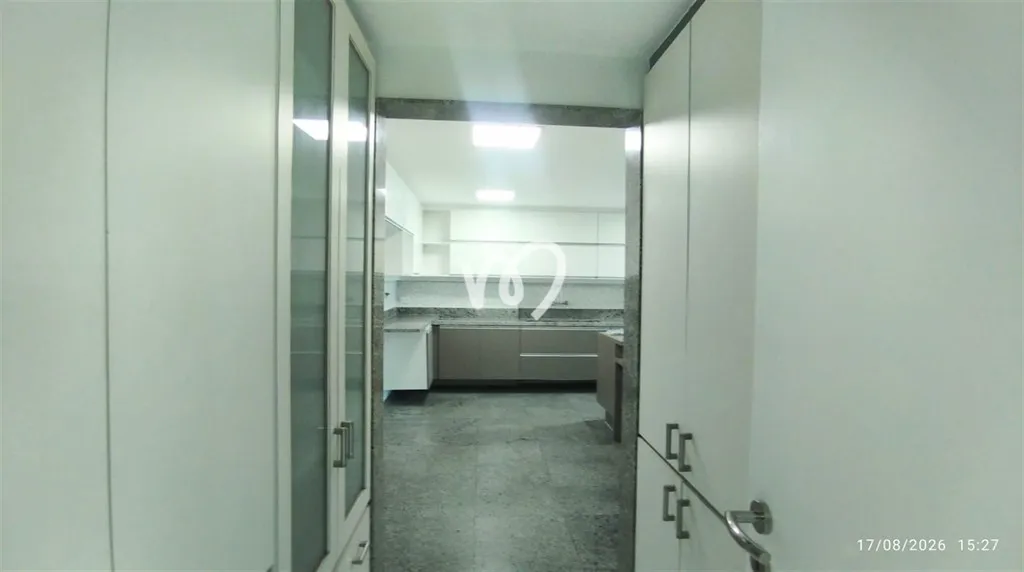 Apartamento com 4 quartos, 313 m² e 4 vagas — photo 36
