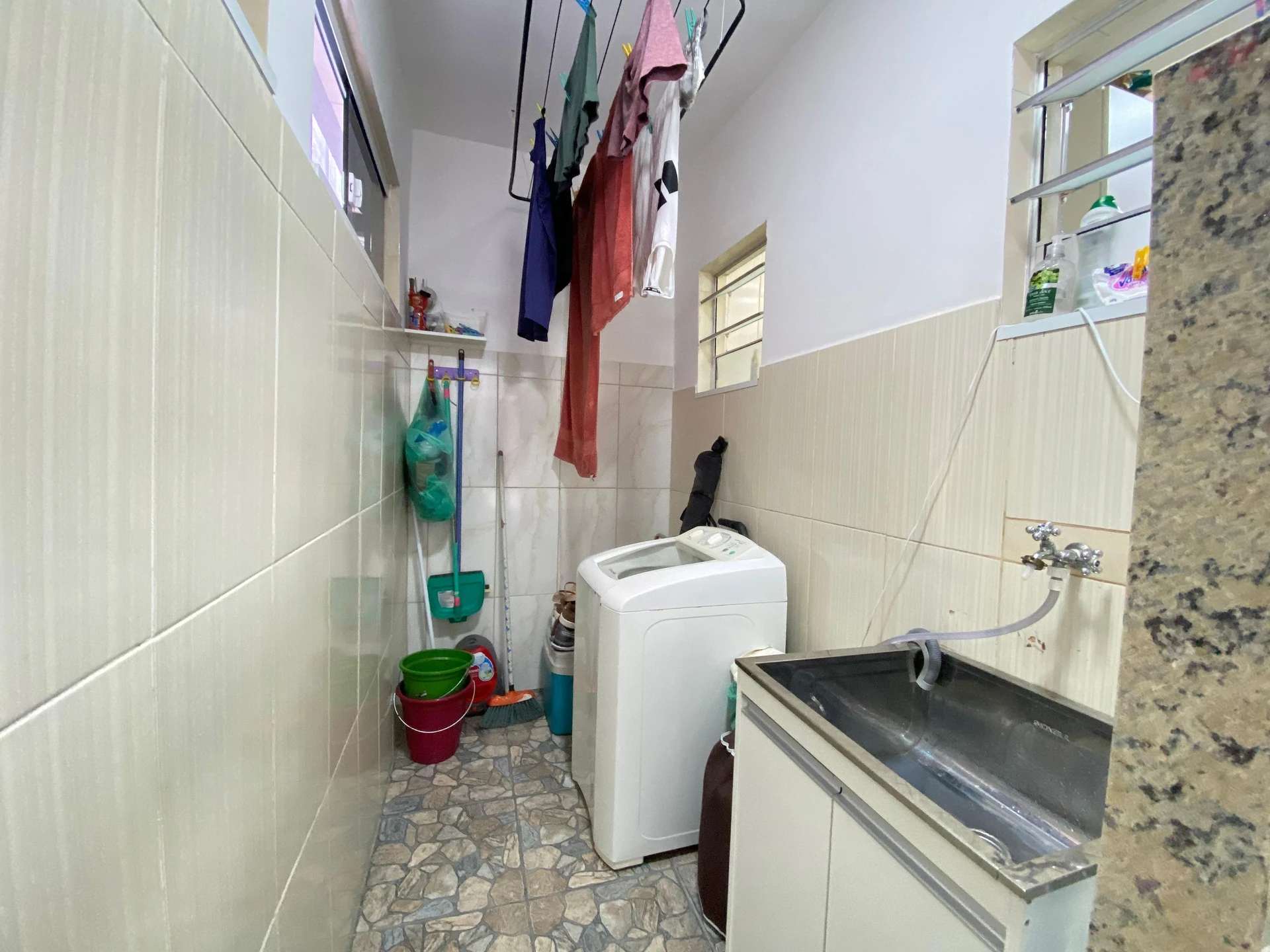 One-bedroom house with a washing machine in Rio de Janeiro — photo 31