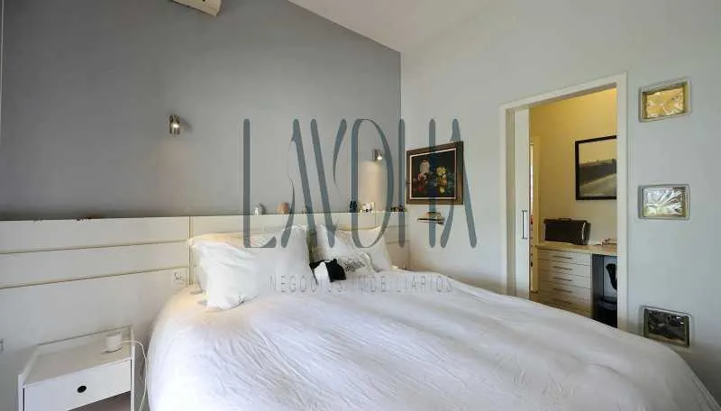Furnished 180 m² apartment with 3 bedrooms and suite — photo 12