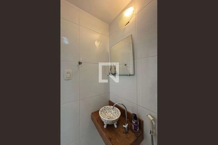 75 m² apartment with 2 bedrooms and no parking