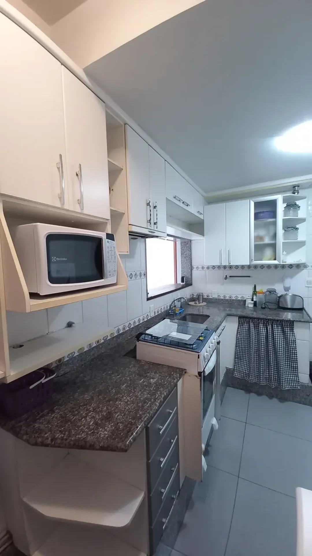 Меблированная квартира с 2 спальнями и отдельной кухней — photo 16