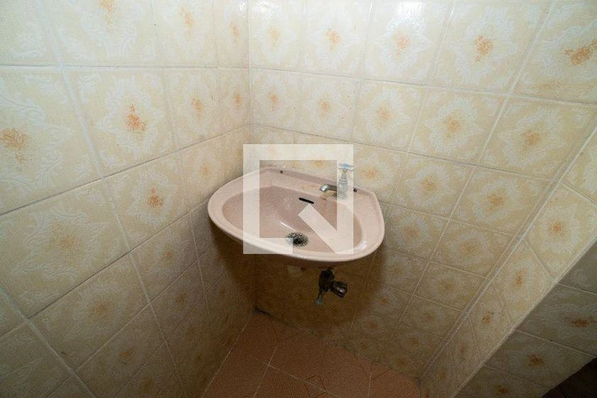 90 m² apartment with a park view and a bathtub — photo 49