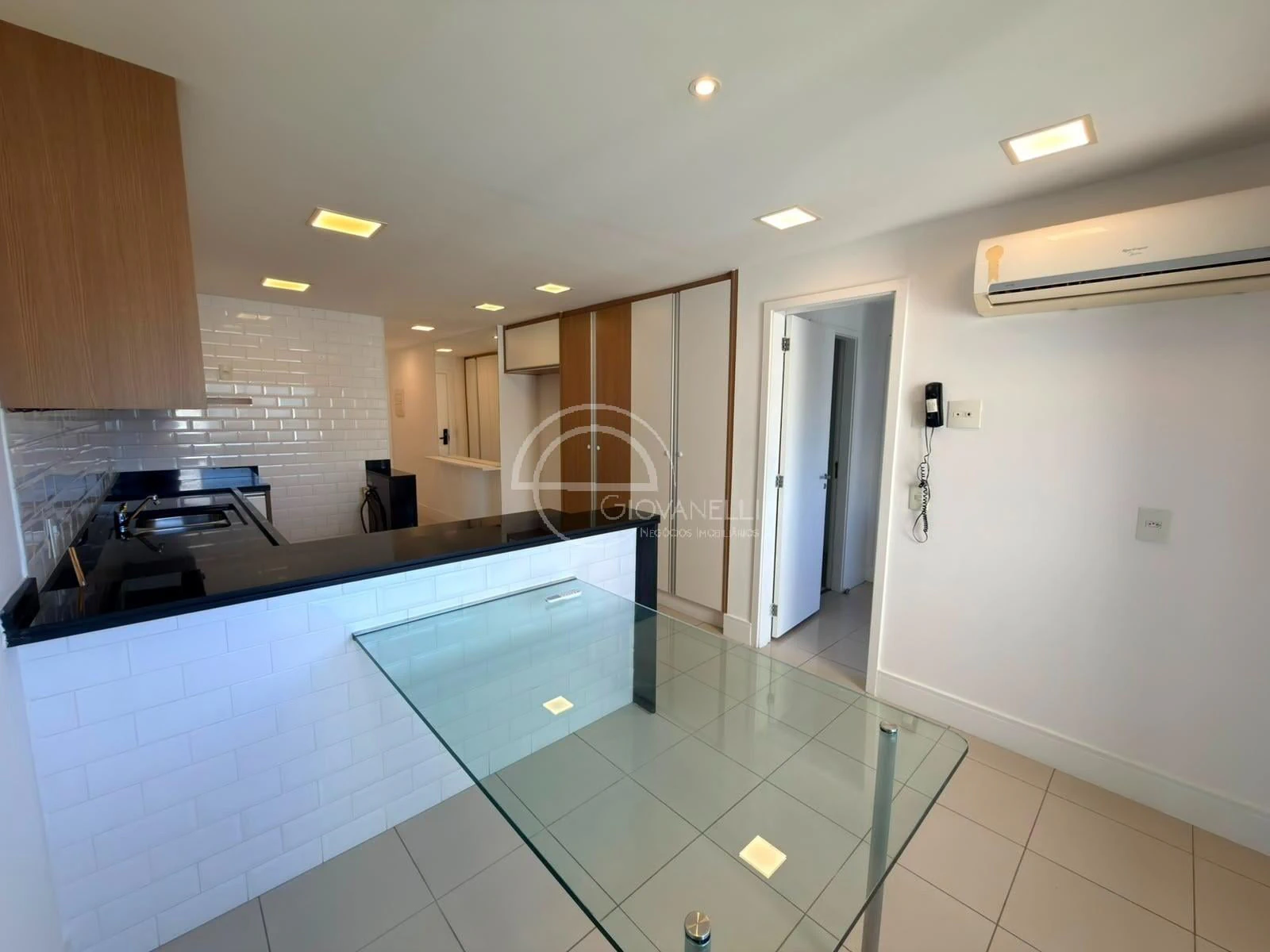 Apartamento de 4 suítes com 233 m² e 3 vagas — photo 11
