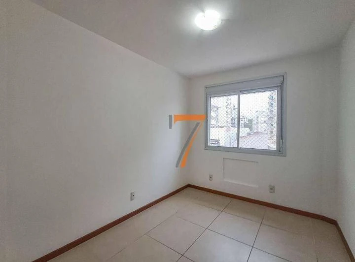3-bedroom apartment with glass shower, 130 m² — photo 6