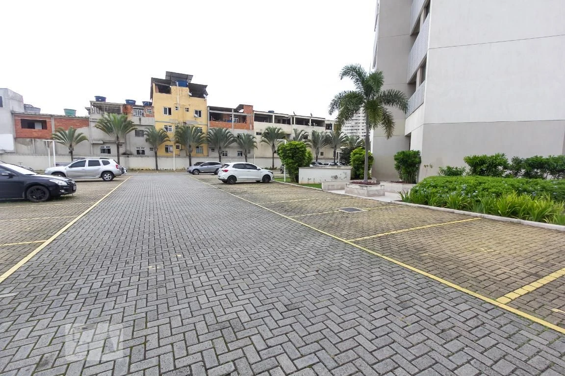 Furnished 1-bedroom apartment with private garden — photo 24