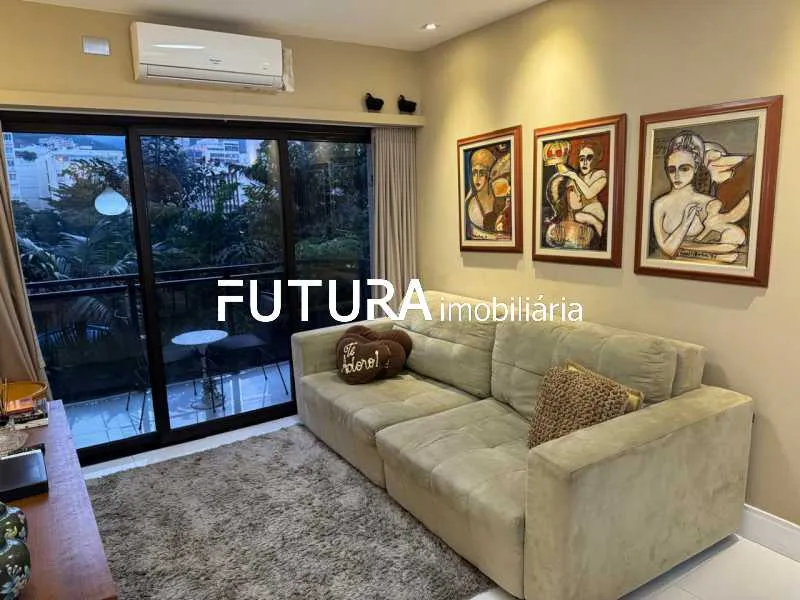 Furnished apartment with glass balcony and 2 bedrooms — photo 10