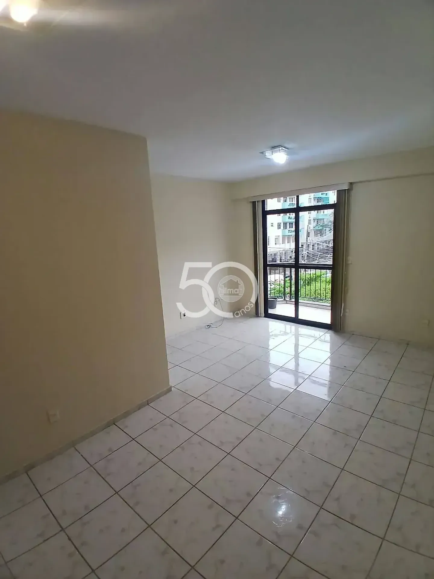 98 m² apartment with 3 bedrooms and 2 garage spaces — photo 9