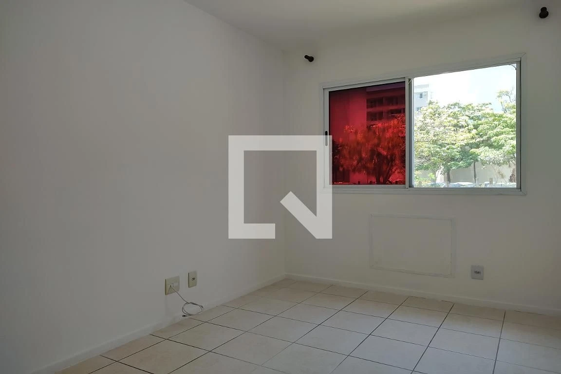 Unfurnished apartment with 3 bedrooms and open kitchen — photo 37