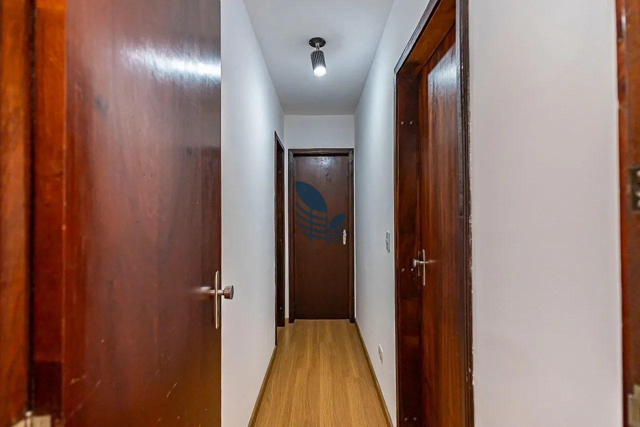 2-bedroom apartment with a bathtub in Curitiba — photo 21