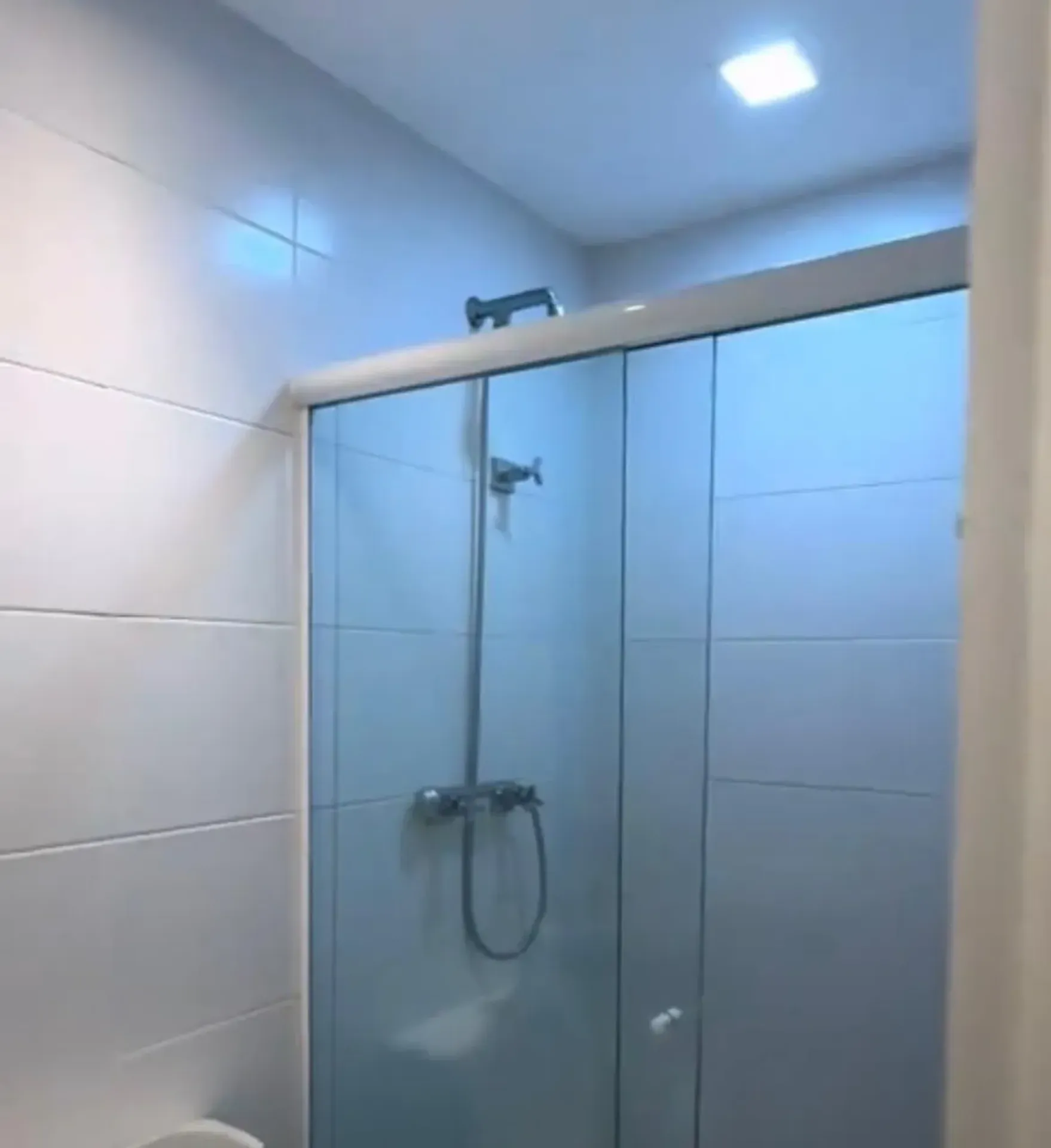 Apartamento com 4 quartos e cozinha fechada a gás — photo 20