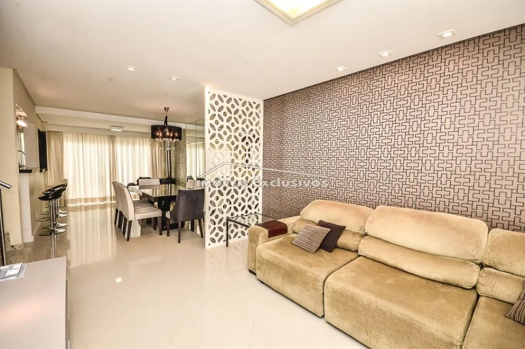 Furnished 253 m² house with 4 bedrooms and an open gas kitchen