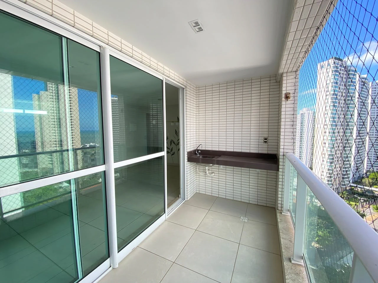 Вид на воду и 3 спальни: квартира 92 м² — photo 7