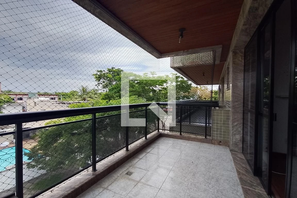4-bedroom apartment with a water view in Rio de Janeiro — photo 31