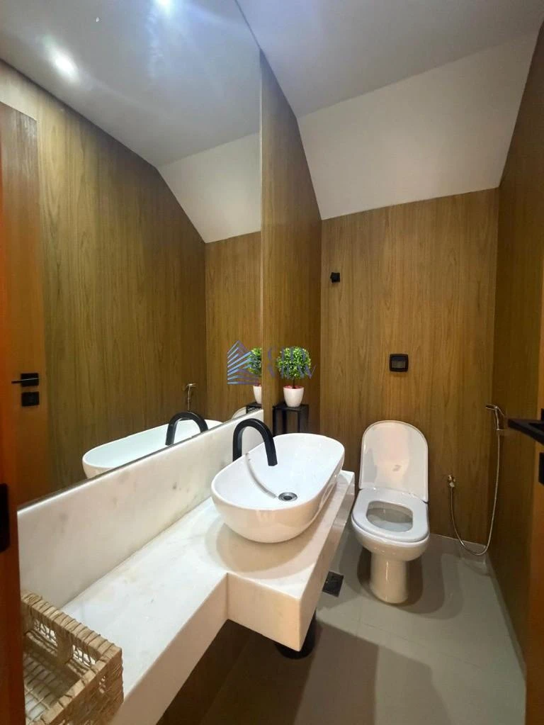 Furnished house with 5 bedrooms and open-plan kitchen — photo 13