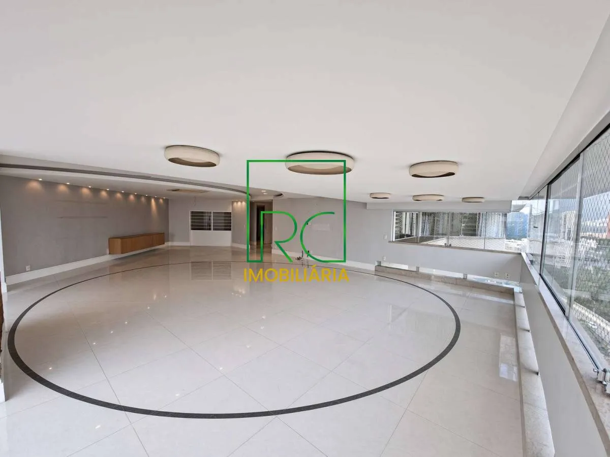 Apartamento de 300 m² com banheira e vista para a água — photo 11