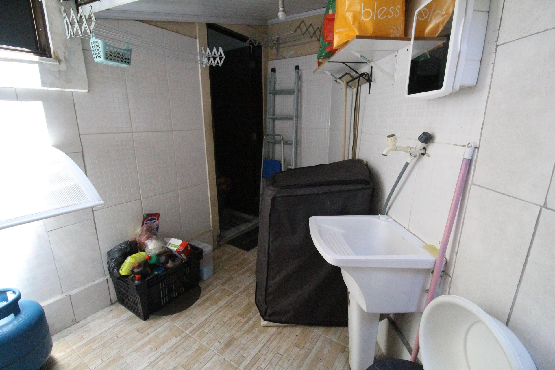 Rental house with 2 bedrooms and a washing machine — photo 11