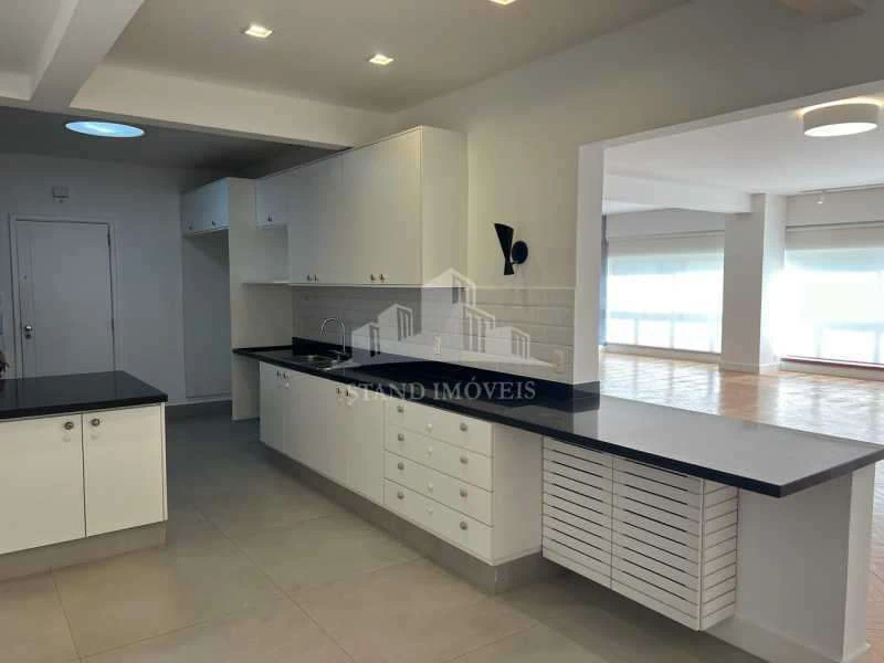 3-bedroom apartment with 1 en-suite bathroom and 300 m² — photo 14