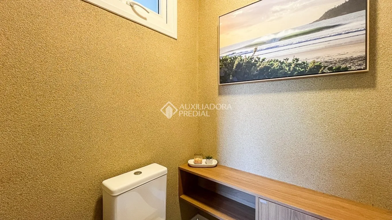 Furnished 431 m² house with 4 bedrooms and 6 bathrooms — photo 34