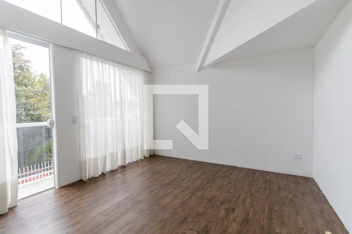2-bedroom house with a jacuzzi in Curitiba