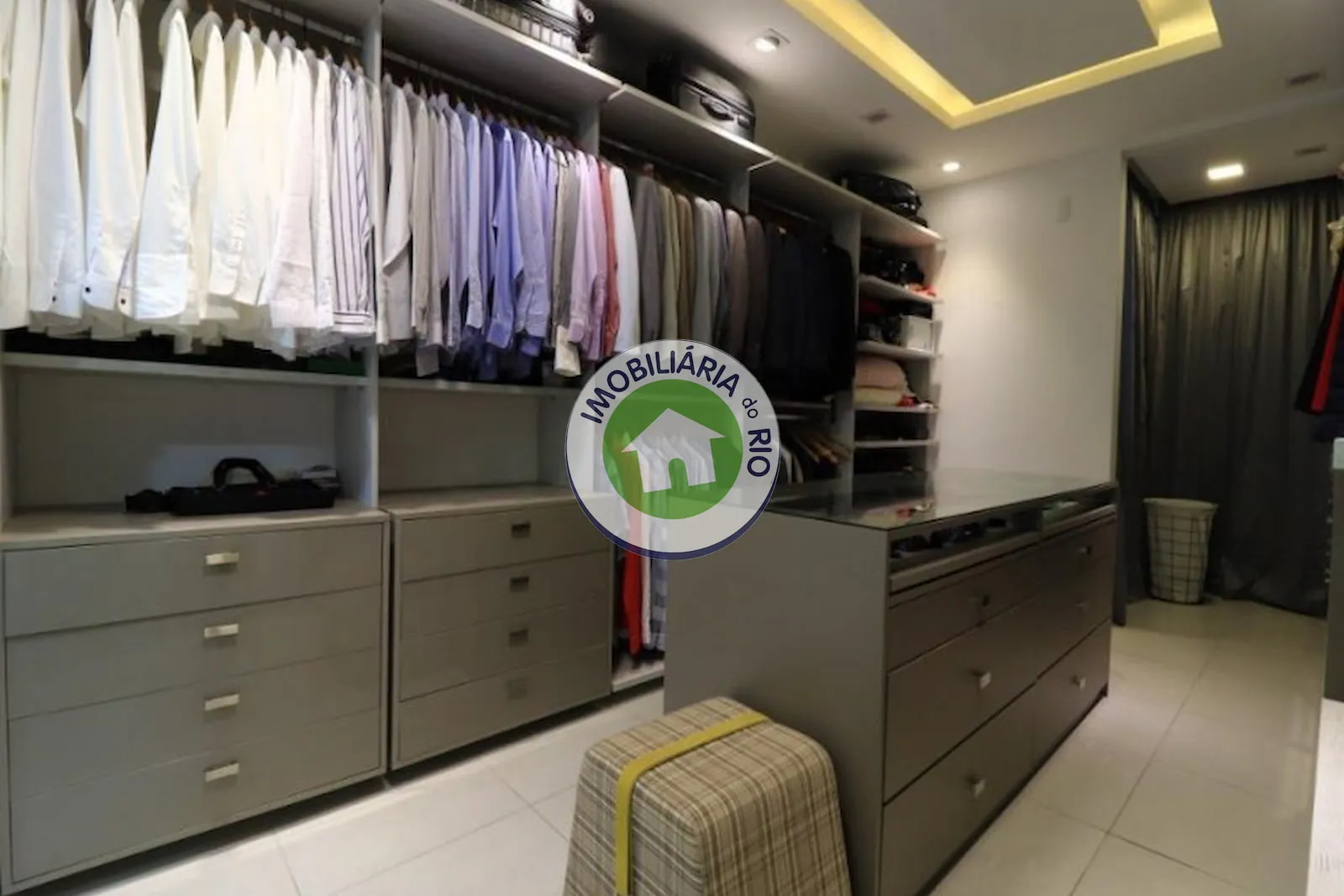 Apartamento mobiliado com 4 quartos e 350 m² — photo 39