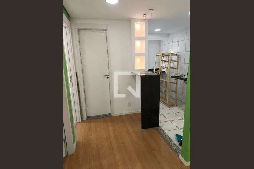2-bedroom apartment with open-plan kitchen and 1 parking spot — photo 2