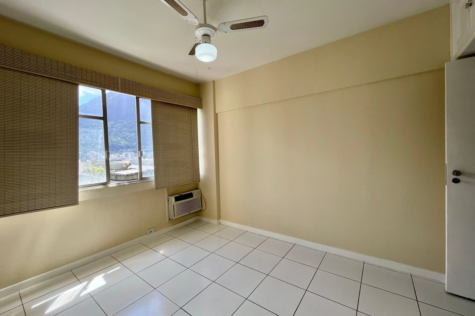 Unfurnished 2-bedroom rental apartment with 2 baths — photo 3