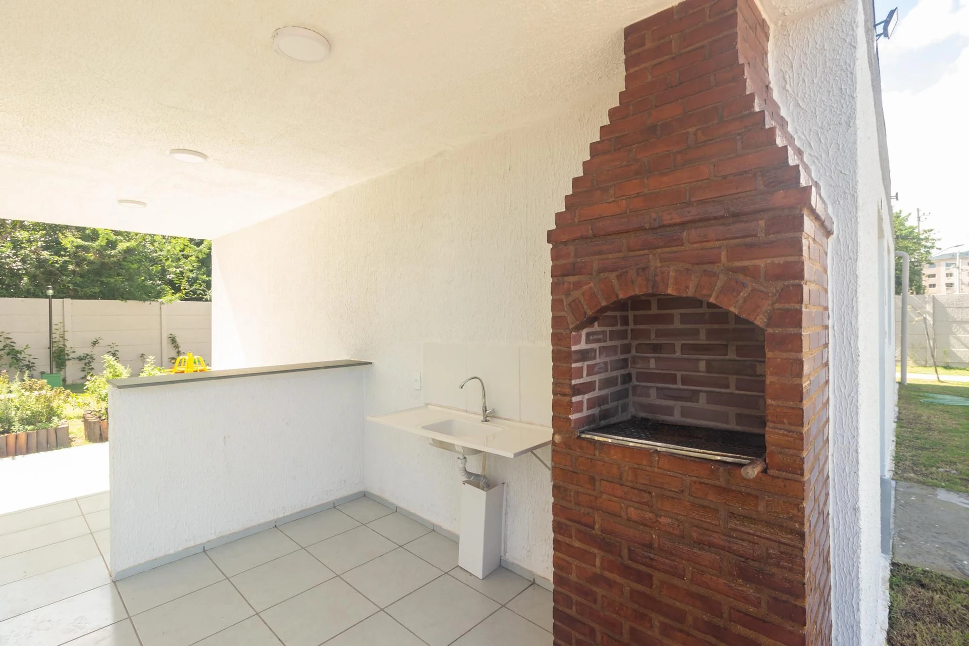 Apartamento para alugar com 2 quartos e 1 banheiro — photo 38