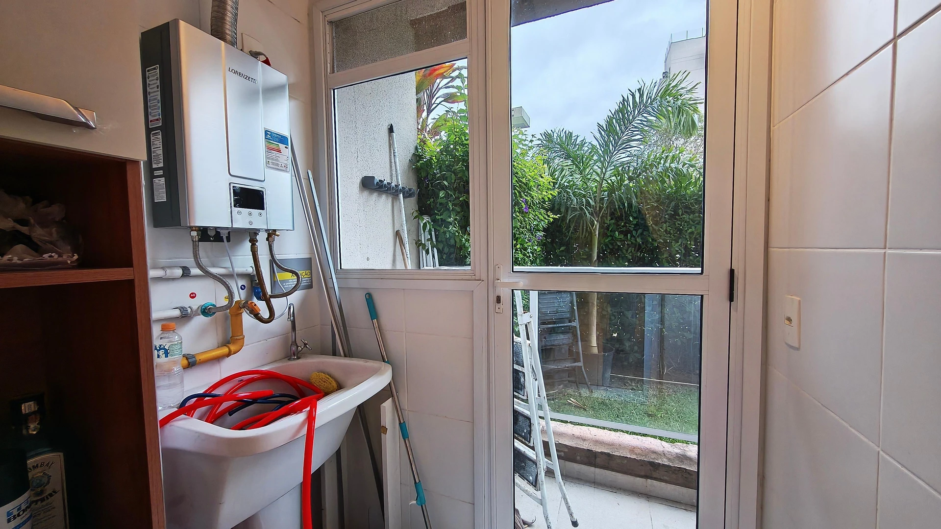 Rental apartment with 2 bedrooms and a balcony — photo 28