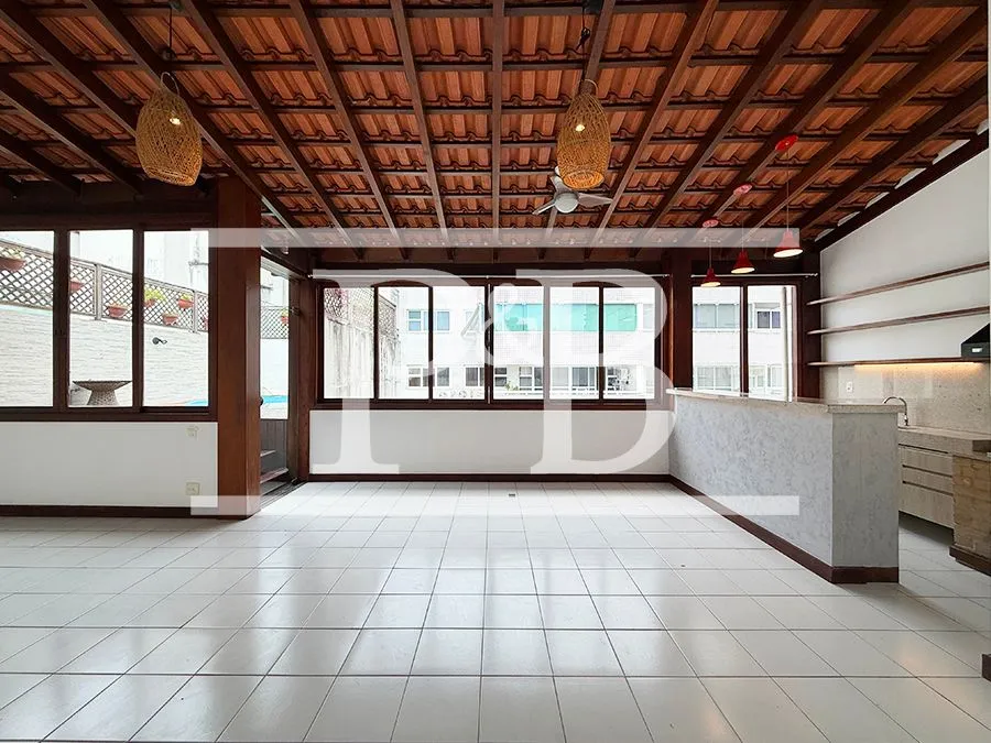 4-bedroom apartment with a walk-in closet in Rio de Janeiro — photo 11