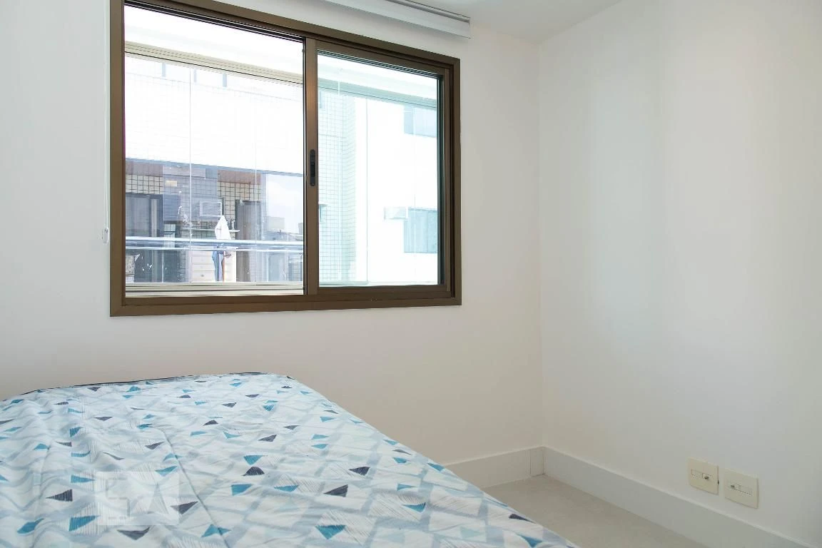 Furnished apartment, 90 m², with a glass-enclosed balcony — photo 20