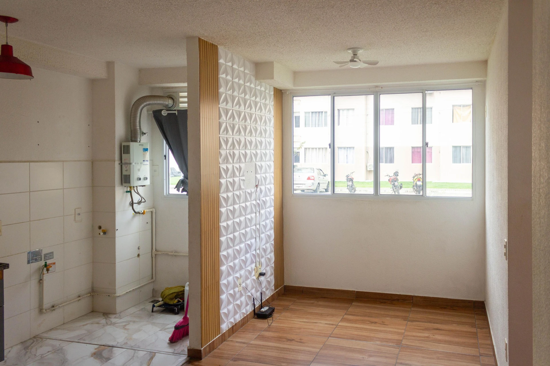 2-bedroom apartment in a building with a gym — photo 18