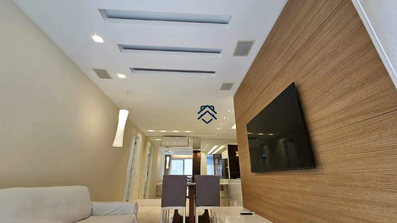 Furnished apartment, 74 m², with a glass-enclosed balcony — photo 9