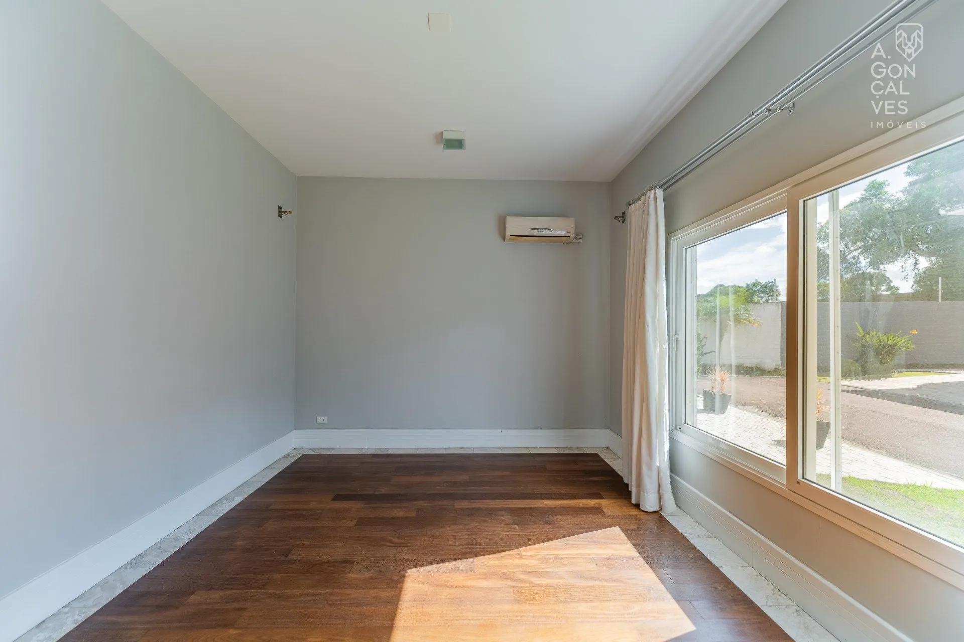 House with 4 bedrooms, open-plan kitchen and 4 parking — photo 7