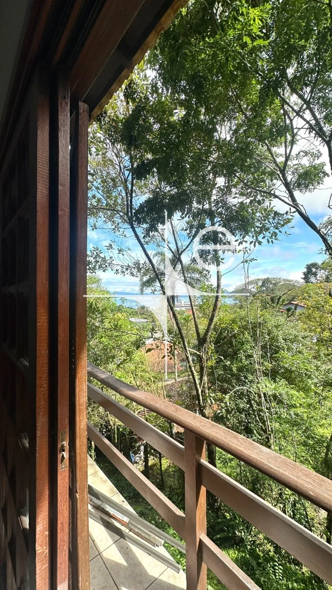 5-bedroom, 215 m² house in Florianópolis — photo 37