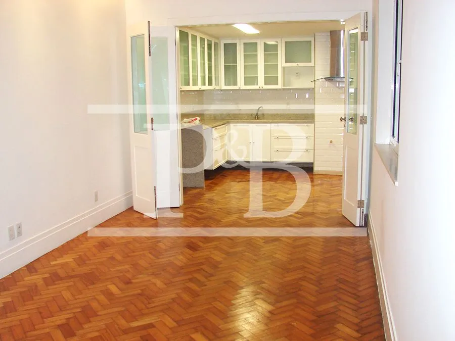 4-bedroom apartment with air conditioning — photo 2