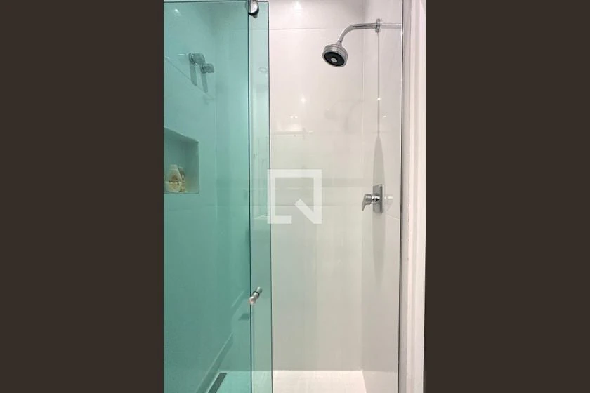 Unfurnished 260 m² apartment with 4 en-suite bedrooms — photo 46