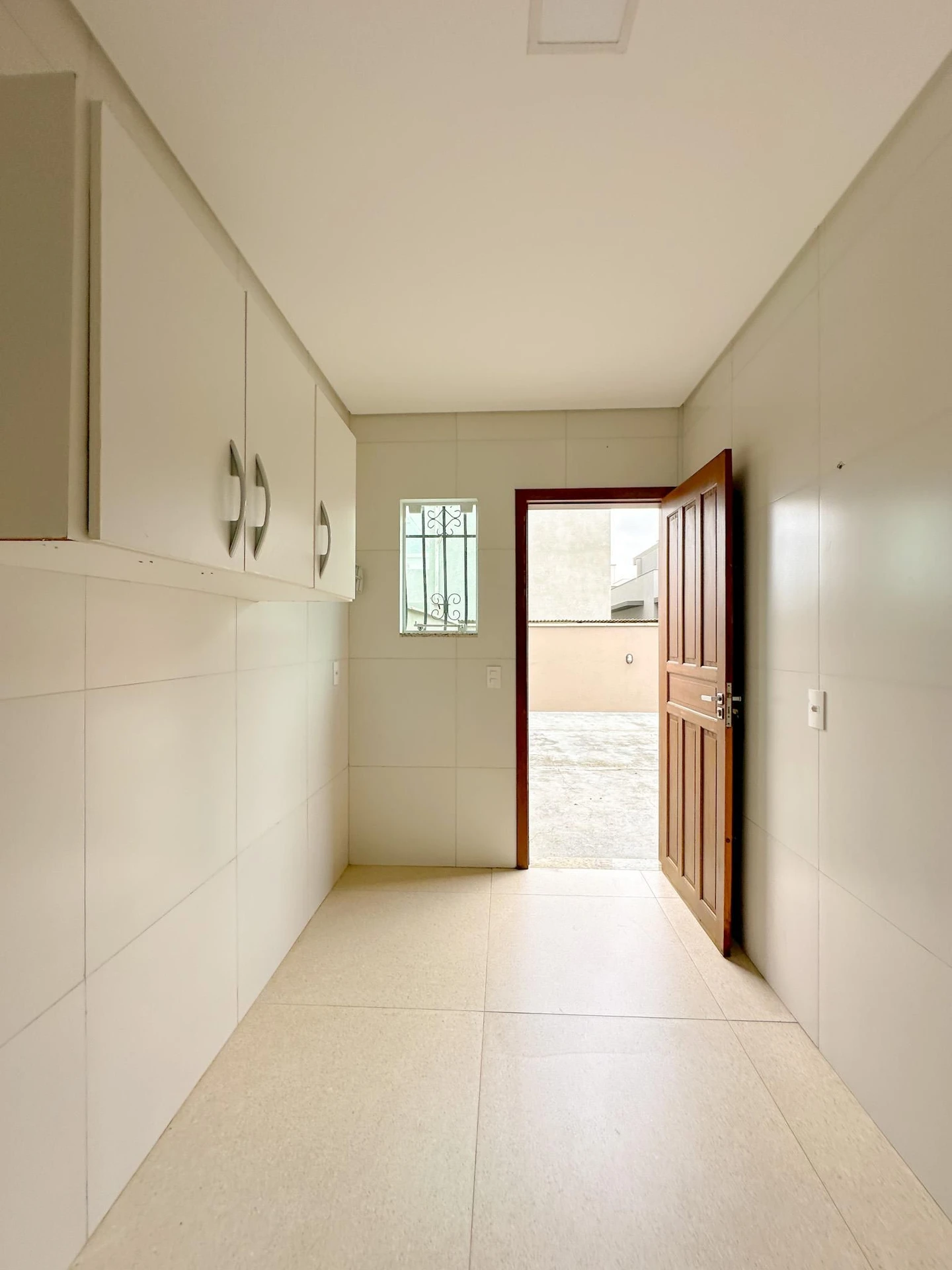 Garden in a 4-bedroom house, 194 m² — photo 67