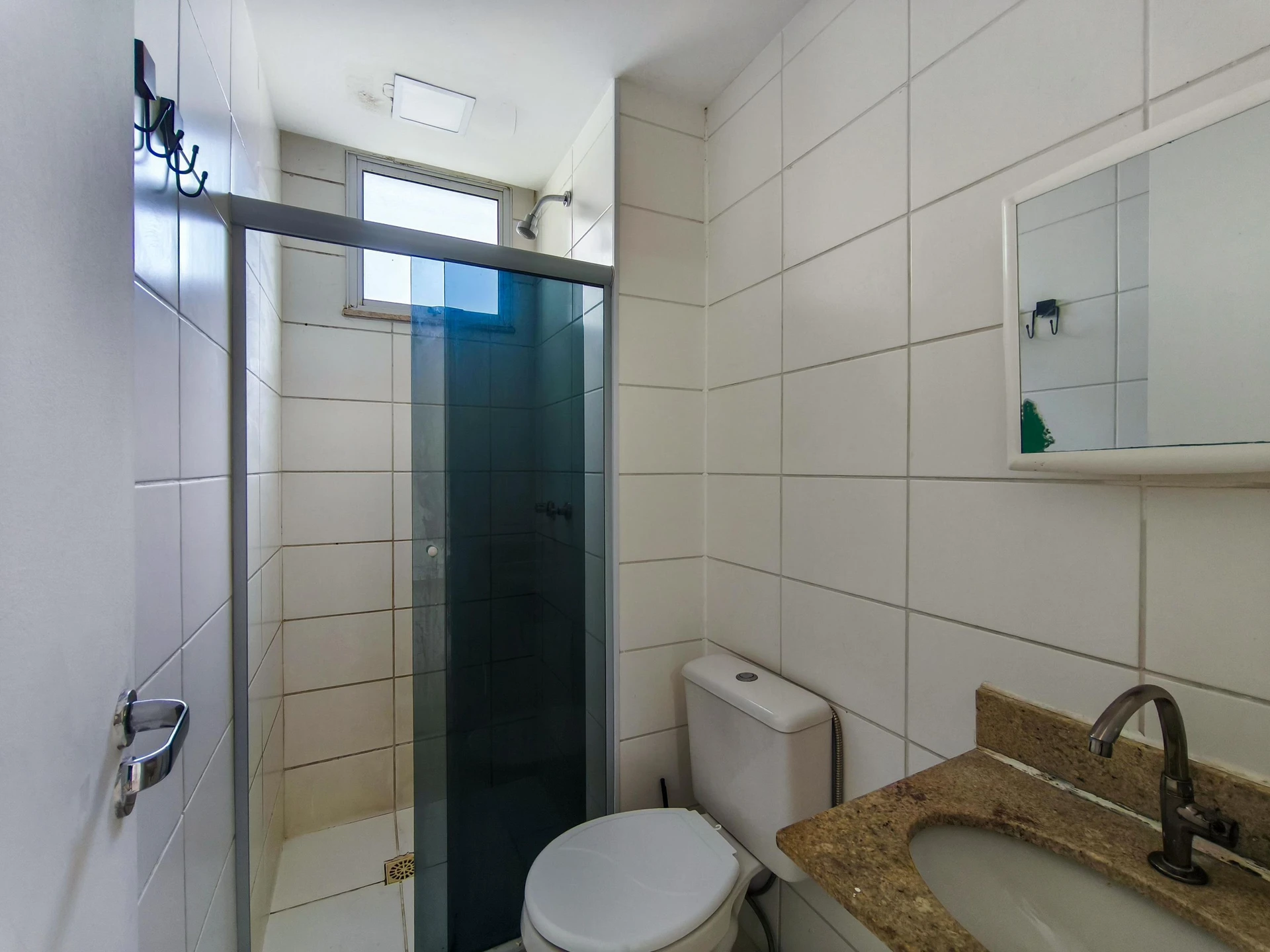 Apartamento de 2 quartos em condomínio com piscina — photo 15