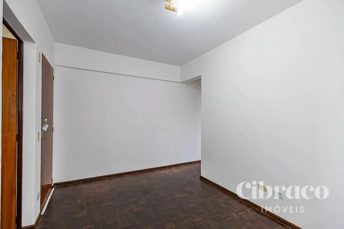 Apartamento com piso de madeira ou laminado, Rebouças — photo 9
